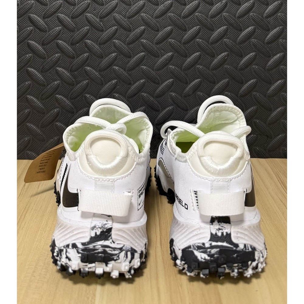 Nike Future Field Turf Baseball Shoes DJ6949-103 White Black Youth Size 4.5Y NEW - Picture 3 of 4